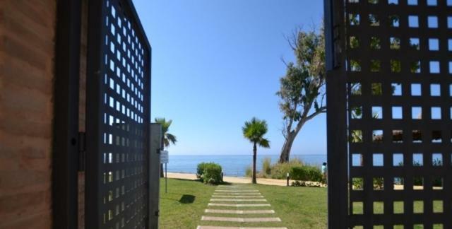 Bahia De La Plata Luxury Apartments Estepona Extérieur photo