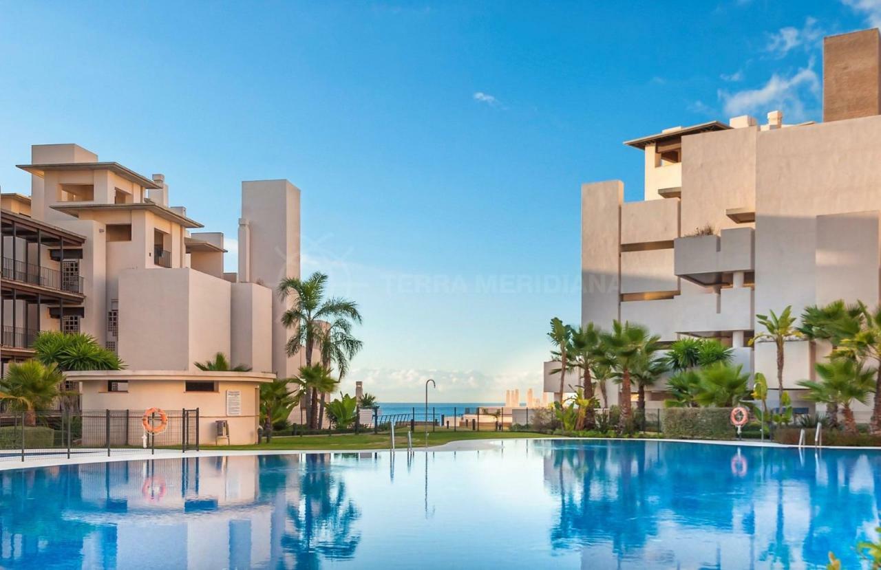 Bahia De La Plata Luxury Apartments Estepona Extérieur photo